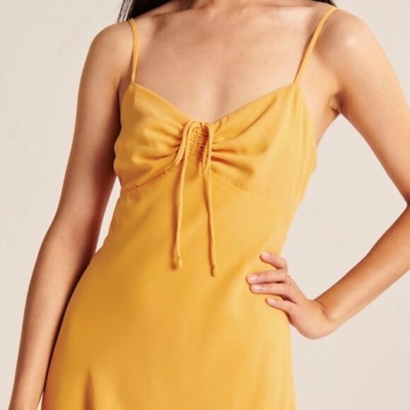 Abercrombie and Fitch Front Cinch Mini Dress - Picture 3 of 8
